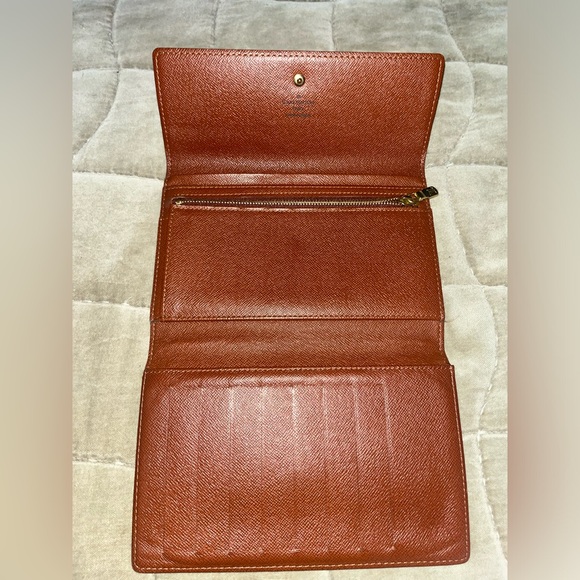 Louis Vuitton Monogram Passport wallet, -Authentic - Picture 3 of 11